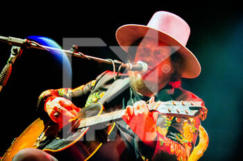 Zucchero Sugar Fornaciari - INACUSTICO in exclusive for 2021 only - CONCERTS - ITALIAN SINGER AND ARTIST