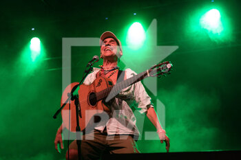 Manu Chao - CONCERTS - SINGER AND ARTIST