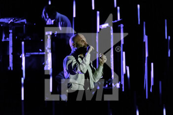 14/11/2022 - Giuliano Sangiorgi of Negramaro band during the concert ‘Unplugged Tour’ at Auditorium Parco della Musica on november 14, 2022 in Rome, Italy - NEGRAMARO - UNPLUGGED TOUR - CONCERTI - BAND ITALIANE