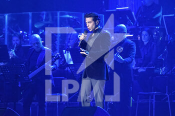 23/12/2022 - Giancluca Ginoble of the Italian trio ‘Il Volo’ performs during the live concert on December 23, 2022 at Palazzo dello Sport in Rome, Italy - IL VOLO - THE BEST OF 10 YEARS - CONCERTI - BAND ITALIANE