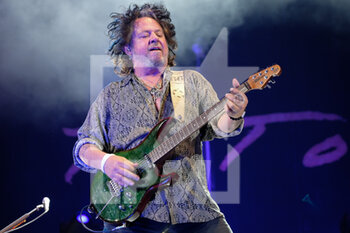 2022-07-25 - Steve Lukather - TOTO -DOGZ OF OZ TOUR - CONCERTS - MUSIC BAND