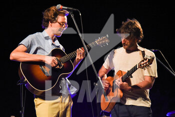 21/07/2022 - Kings of Convenience - Erlend Oye and Eirik Glambeck BoE during their show at Anfiteatro del Venda - KINGS OF CONVENIENCE - CONCERTI - BAND STRANIERE