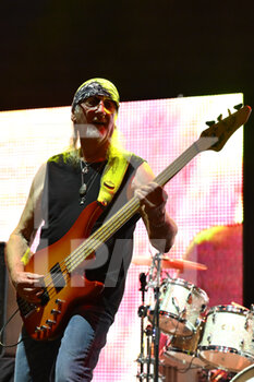 2022-07-02 - Roger Glover of Deep Purple, during The Woosh! Tour, 2th July, at Auditorium Parco della Musica, Rome, Italy - DEEP PURPLE - WOOSH! TOUR - CONCERTS - MUSIC BAND