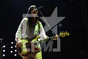 2022-06-27 - Paz Lenchantin of Pixies during the concert at Roma Summer Fest 2022, 27th june 2022, Auditorium Parco della Musica, Rome, Italy - PIXIES LIVE IN ROME - CONCERTS - MUSIC BAND