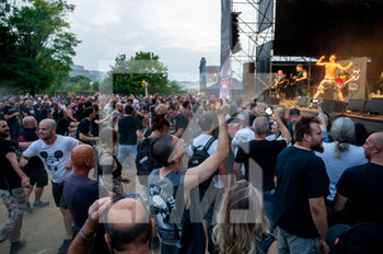 2022-06-21 - fans of Agnostic Front watching the band in concert - AGNOSTIC FRONT - CONCERTS - MUSIC BAND