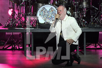 SIMPLE MINDS 40 YEARS OF HITS TOUR - CONCERTI - BAND STRANIERE