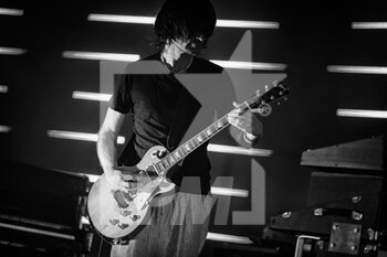 2022-07-18 - Jonny Greenwood, The Smile, bass and guitar - THE SMILE LIVE AT ROMA SUMMER FEST - CONCERTS - MUSIC BAND