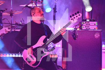 28/09/2022 - Martin Mendez of Opeth during the In Cauda Venenum Tour, on 28th September 2022 at the Teatro Antico di Ostia Antica, Rome, Italy. - OPETH IN CAUDA VENENUM TOUR - CONCERTI - BAND STRANIERE