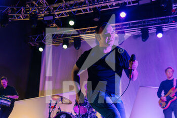 Future Islands - CONCERTS - MUSIC BAND