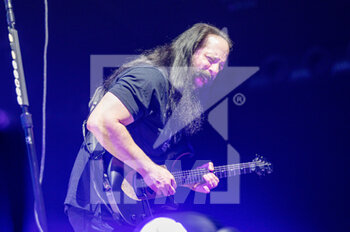 Dream Theater - Top of the World Tour - CONCERTI - BAND STRANIERE