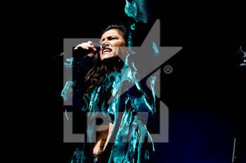 2022-08-02 - Elisa performing and singing on stage - ELISA - BACK TO THE FUTURE LIVE TOUR 2022 - CONCERTS - ITALIAN SINGER AND ARTIST