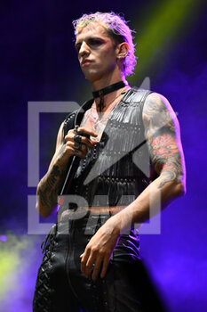 2022-07-12 - Achille Lauro during the concert ACHILLE LAURO SUPERSTAR – ELECTRIC ORCHESTRA, 12th July 2022, Ippodromo delle Capannelle Rock in Roma, Rome, Italy - ACHILLE LAURO SUPERSTAR – ELECTRIC ORCHESTRA - CONCERTS - ITALIAN SINGER AND ARTIST