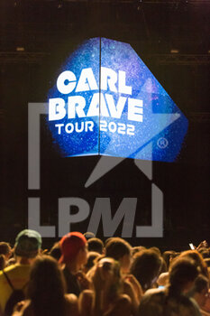 2022-07-15 - Fan attending the concert - CARL BRAVE - TOUR 2022 - CONCERTS - ITALIAN SINGER AND ARTIST
