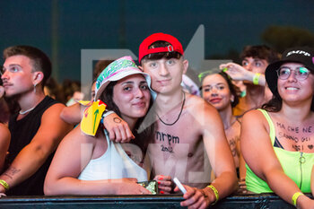 2022-07-22 - fans during the gazelle concert - GAZZELLE - CONCERTS - ITALIAN SINGER AND ARTIST