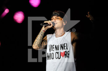 2022-07-23 - Ultimo performs live on stage during Stadi 2022 at  San Siro Stadium on July 23, 2022 in Milan, Italy - ULTIMO - STADI 2022 - MILAN - CONCERTS - ITALIAN SINGER AND ARTIST