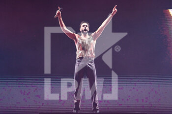 2022-10-14 - Marco Mengoni performing live at Unipol Arena in Bologna - MENGONI LIVE 2022 - CONCERTS - ITALIAN SINGER AND ARTIST