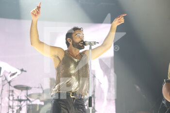2022-10-14 - Italian singer Marco Mengoni during his performance in Bologna, Italy, October 14, 2022. Photo: Michele Nucci - MENGONI LIVE 2022 - CONCERTS - ITALIAN SINGER AND ARTIST
