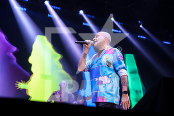 2022-11-30 - Max Pezzali performs live on stage during Max30 Nei Palasport 2022 at  Mediolanum Forum on November 30, 2022 in Assago, Italy - MAX PEZZALI - MAX30 NEI PALASPORT - CONCERTS - ITALIAN SINGER AND ARTIST