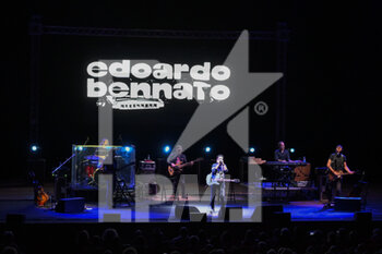 2022-12-23 - Edoardo Bennato during the TOUR 2022 on December 23, 2022 at the Auditorium Parco della Musica in Rome, Italy. - EDOARDO BENNATO - INDOOR TOUR 2022 - CONCERTS - ITALIAN SINGER AND ARTIST