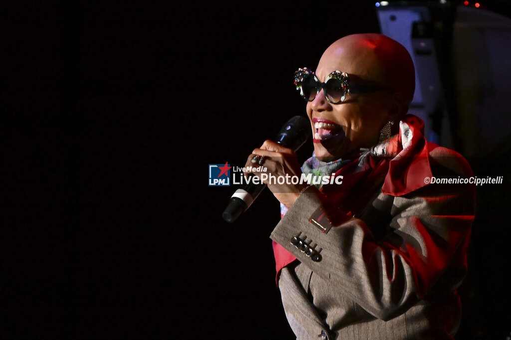 Dee Dee Bridgewater in Concert - CONCERTI - CANTANTI E ARTISTI STRANIERI