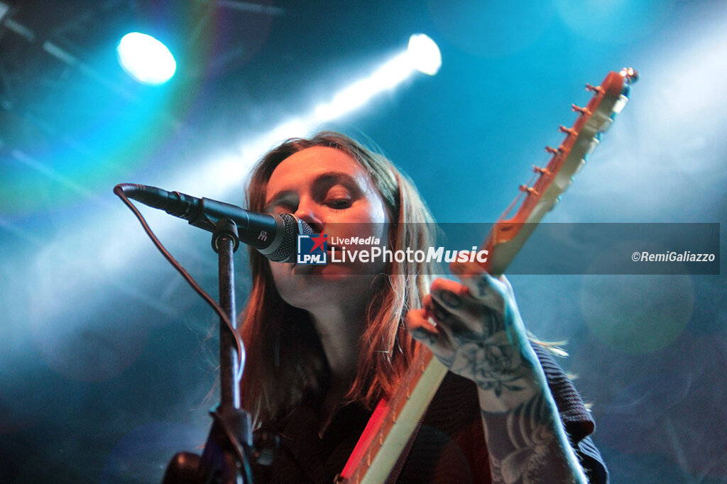 Julien Baker - CONCERTI - CANTANTI E ARTISTI STRANIERI