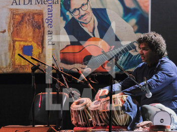 2022-06-27 - Amit Kavthekar - AL DI MEOLA - ACUSTIC TRIO - CONCERTS - SINGER AND ARTIST