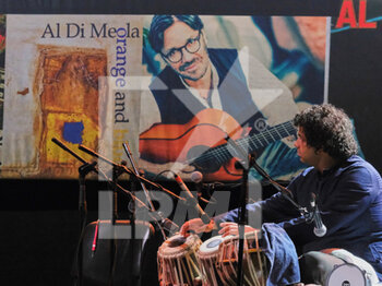2022-06-27 - Amit Kavthekar - AL DI MEOLA - ACUSTIC TRIO - CONCERTS - SINGER AND ARTIST