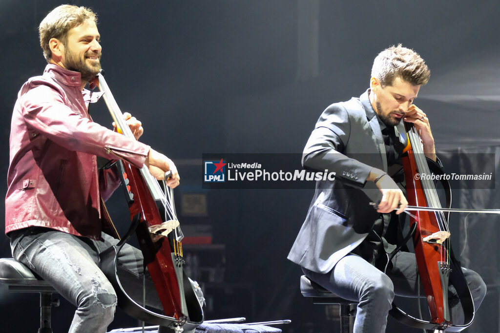 2Cellos - World tour  - CONCERTI - CANTANTI E ARTISTI STRANIERI