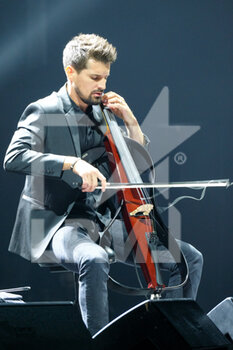 2022-09-22 - The 2Cellos - Luka Sulic - 2CELLOS - WORLD TOUR  - CONCERTS - SINGER AND ARTIST