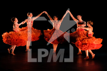 2022-08-11 - Momix - MOMIX - BACK TO MOMIX - THEATRE - SHOWS