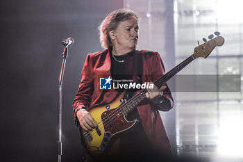2023-07-15 - Red Canzian performs during Pooh concert of Amici x Sempre Tour on July 15, 2023 at Stadio Olimpico in Rome, Italy - POOH - AMICI X SEMPRE TOUR - CONCERTS - ITALIAN MUSIC BAND