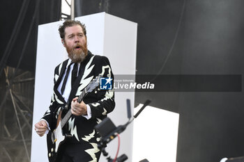 2023-07-16 - Vigilante Carlstroem of The Hives Live at Rock in Roma 2023, at Ippodromo delle Capannelle, July 16th 2023 Rome, Italy - THE HIVES -  EUROPEAN TOUR 2023 - CONCERTS - MUSIC BAND