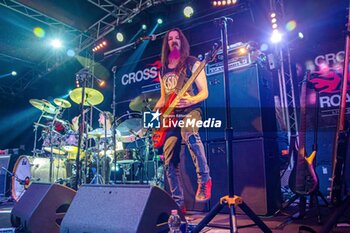 2023-12-02 - Bryan Beller performing live playing bass - THE ARISTOCRATS  – THE DEFROST TOUR 2023 - CONCERTS - MUSIC BAND
