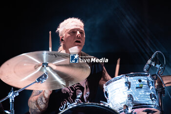 2023-07-06 - MARK RICHARDSON PLAY THE DRUM - SKUNK ANANSIE LIVE IN VALMONTONE - CONCERTS - MUSIC BAND