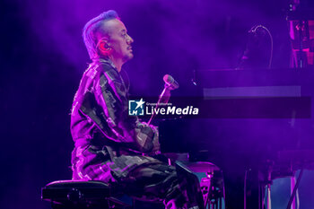 2023-06-04 - The Italian pianist and music composer Dario Faini, as know with Dardust pseudonym during his live performs at Arena di Verona for his An Intimate Night - Two Nights only, on June 4, 2023 in Verona, Italy. - ELISA WITH DURDUST - AN INTIMATE ARENA - CONCERTS - ITALIAN SINGER AND ARTIST