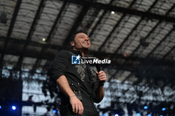 2023-06-18 - Italian singer Tiziano Ferro performs live on stage at San Siro Stadium for the second italian date of tour TZN 2023. Milan (Italy), on June 18th, 2023. Credit: Tiziano Ballabio - TIZIANO FERRO | TZN2023 - CONCERTS - ITALIAN SINGER AND ARTIST