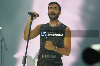 2023-07-01 - Italian singer Marco Mengoni performing on stage during his “Marco Negli Stadi tour 2023” at Dall’Ara Stadium, Bologna, July 01, 2023 - MARCO MENGONI  - 