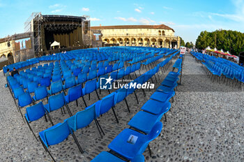 2023-07-05 - General view of area concert - DRUSILLA FOER - SUMMER TOUR 2023 - CONCERTS - ITALIAN SINGER AND ARTIST