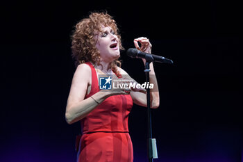 2023-10-29 - Fiorella Mannoia performing live during the concert “Luce” tour with Danilo Rea - FIORELLA MANNOIA E DANILO REA - 