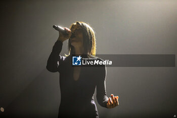 Giorgia - Blu Live Palasport - CONCERTS - ITALIAN SINGER AND ARTIST