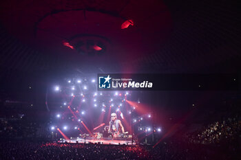 2023-11-18 - Luciano Ligabue performing live on stage of Palazzo dello Sport - LUCIANO LIGABUE - 'DEDICATO A NOI' TOUR - CONCERTS - ITALIAN SINGER AND ARTIST