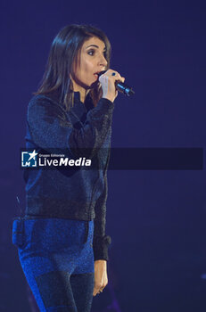 2023-11-24 - Italian singer Giorgia performing on stage at Unipol Arena during her “Blu Live 2023” tour in sport halls - Bologna,Italy, November 24, 2023-photo Michele Nucci - GIORGIA - BLU LIVE TOUR 2023 - CONCERTS - ITALIAN SINGER AND ARTIST