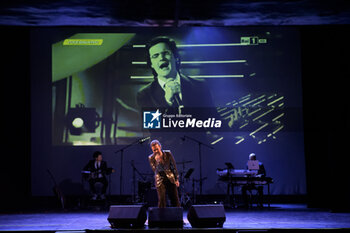 2023-12-14 - Valerio Scanu during the live at Ghione Theater - VALERIO SCANU LIVE SHOW - CONCERTS - ITALIAN SINGER AND ARTIST
