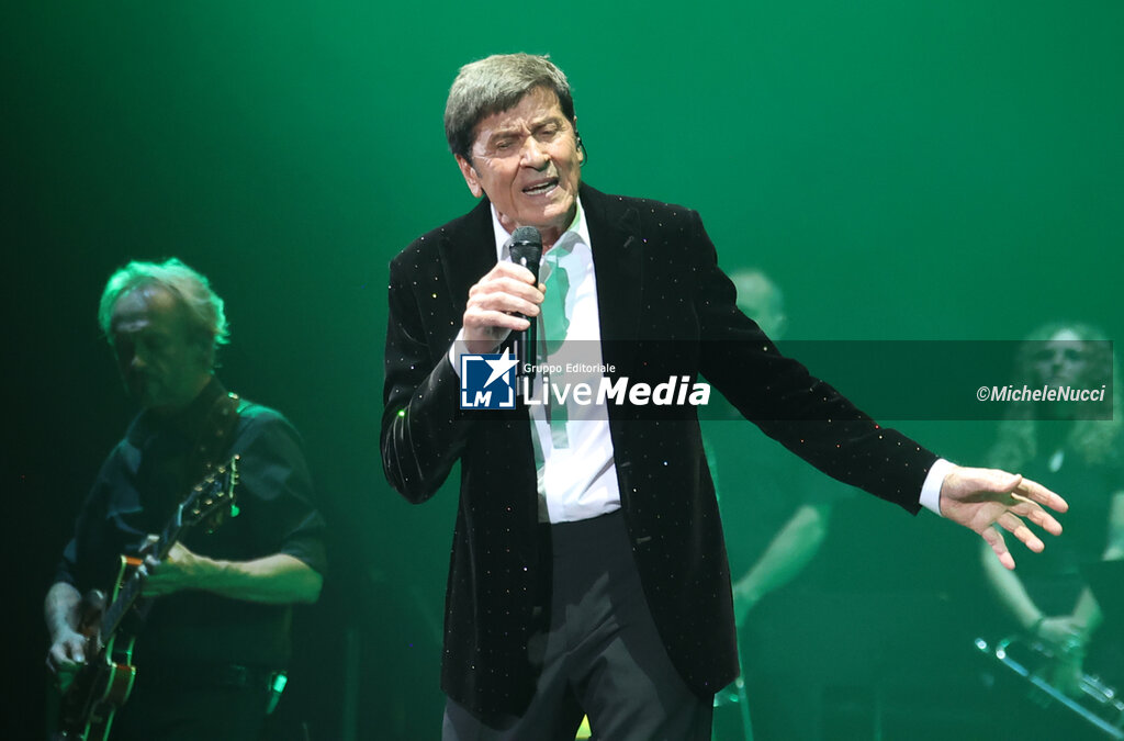 Gianni Morandi - Go, Gianni!, Go! - SHOWS - ITALIAN SINGER AND ARTIST