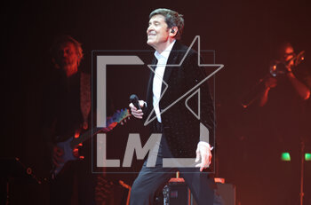 2023-03-21 - Italian legend singer Gianni Morandi on stage at Unipol Arena, performing during his 2023 tour “Go, Gianni!, Go!” - Casalecchio, Bologna, Italy, March 21, 2023 - photo Michele Nucci - GIANNI MORANDI - GO, GIANNI!, GO! - SHOWS - ITALIAN SINGER AND ARTIST
