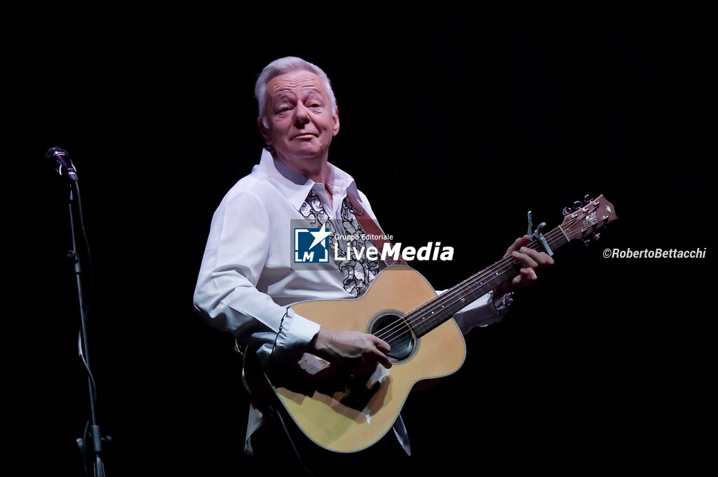 Tommy Emmanuel with Special Guest Mike Dawes - CONCERTI - CANTANTI E ARTISTI STRANIERI