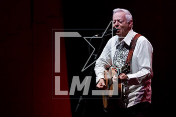 2023-03-30 - Tommy Emmanuel performs during the live concert at Auditorium Parco della Musica in Rome, Italy, on March 30, 2023 - TOMMY EMMANUEL WITH SPECIAL GUEST MIKE DAWES - CONCERTS - SINGER AND ARTIST