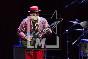 31/03/2023 - Australian jazz/fusion guitarist Frank Gambale during the Frank Gambale & All Stars Band concert in Rome, Italy on March 31, 2023 - FRANK GAMBALE & ALL STARS BAND - CONCERT - CONCERTI - CANTANTI E ARTISTI STRANIERI