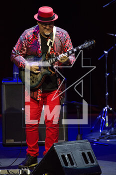 31/03/2023 - Australian jazz/fusion guitarist Frank Gambale during the Frank Gambale & All Stars Band concert in Rome, Italy on March 31, 2023 - FRANK GAMBALE & ALL STARS BAND - CONCERT - CONCERTI - CANTANTI E ARTISTI STRANIERI