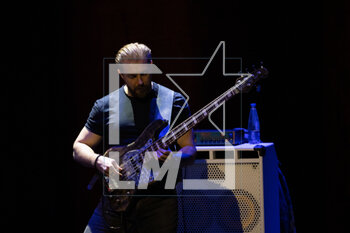 31/03/2023 - Hadrien Feraud during the Frank Gambale & All Stars Band concert in Rome, Italy on March 31, 2023 - FRANK GAMBALE & ALL STARS BAND - CONCERT - CONCERTI - CANTANTI E ARTISTI STRANIERI